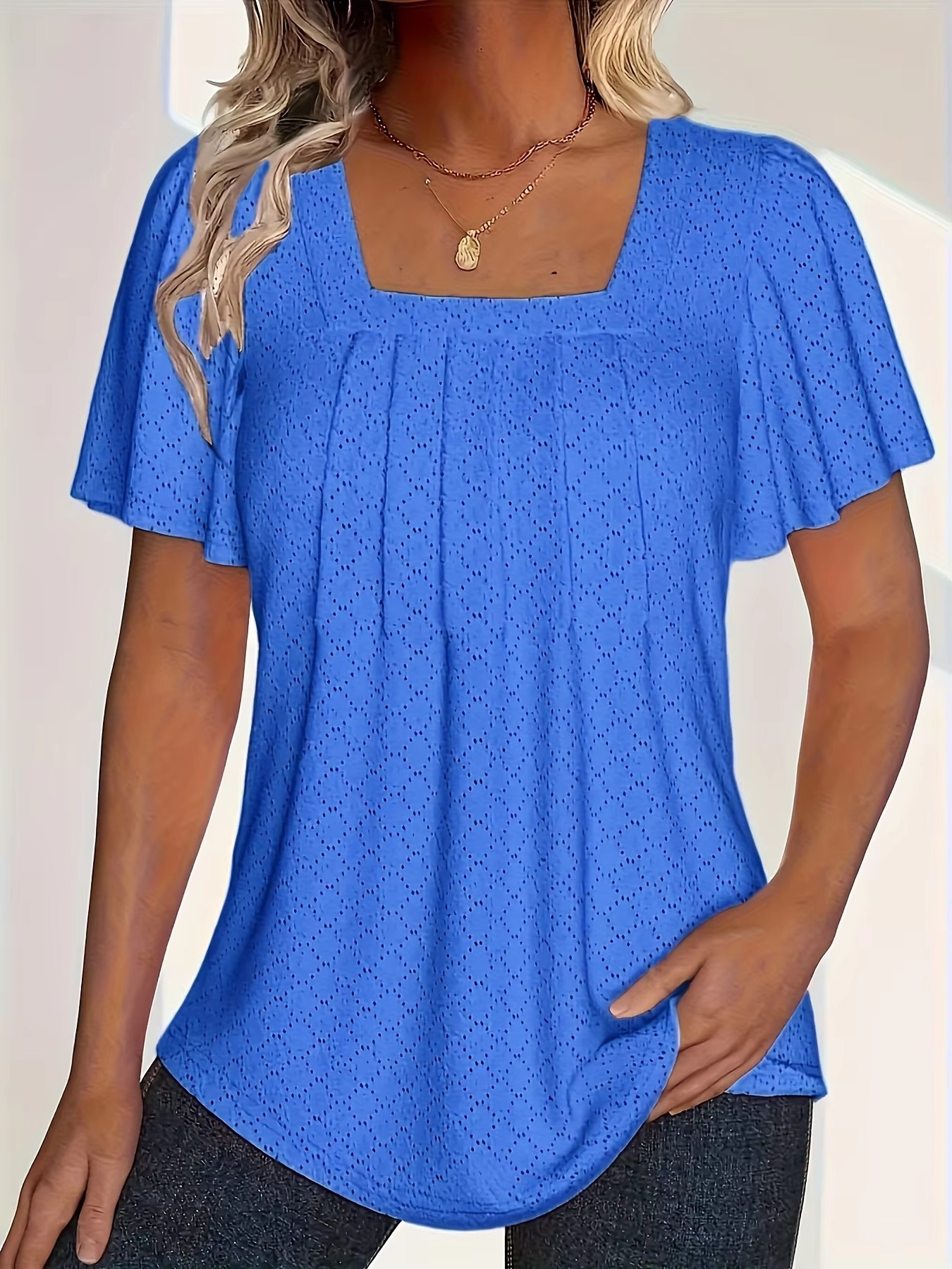 Lallisa | Mirelle – Blus med fyrkantig halsringning och textur